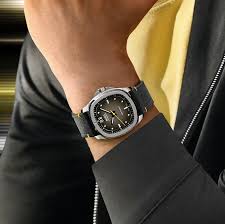 wristshot-montre-mido-multifort-tv-big-date-cadran-gris-degrade.jpg