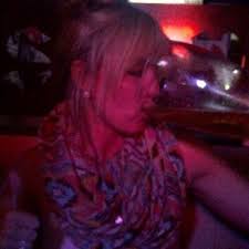 Alyssa Johnson (@dogfoodcupcake)