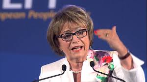 Teatri në pronësi të Bashkisë, Doris Pack: Rama po i lan duart...