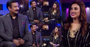 Madiha naqvi needed to start her vocation as a movie producer however she got an open door as reporter so she joined pakistani media industry. First Meeting Of Madiha Naqvi And Faisal Sabzwari Reviewit Pk Kzr News