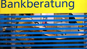 These software tools can be used for creating or converting dls level 1 banks: Ehepaar Aus Dem Kreis Boblingen Verzweifelt Blank Wegen Der Neuen Bank Boblingen Stuttgarter Nachrichten