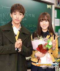 Classmates Seventeen S Dk Gfriend Yuju Graduate From High School Daily K Pop News Latest K Pop News Gfriend Yuju Seventeen Sopa School