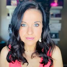 Catherine Shank's Instagram, Twitter & Facebook