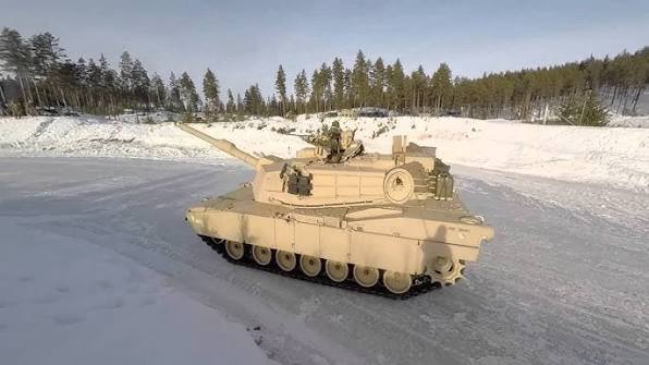 70 Tons of Drifting Tanks