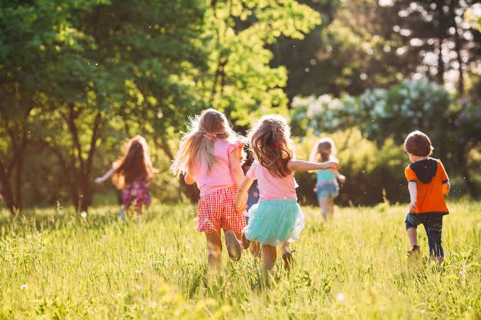 Get Outside and Play! The Immense Benefits of Nature for Kids - HealthPark  Pediatrics