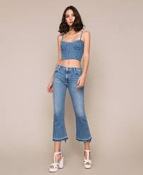 Sur gemo.fr, trouvez le jean femme adapté à votre style et à votre morphologie. Jean Cropped Evase Avec Dentelle Femme Bleu Twinset Milano