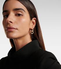 18kt gold earrings with diamonds in gold