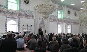 The holy fasting period of ramadan will begin on tuesday, april 13, muslim leaders said after the the ramadan schedule depends on the islamic lunar calendar, which follows the phases of the moon. Dusseldorf Moscheegemeinden Durfen Im Ramadan Offentlich Zum Freitagsgebet Rufen Aktuelles Dusseldorf Report D De Dusseldorf Internetzeitung