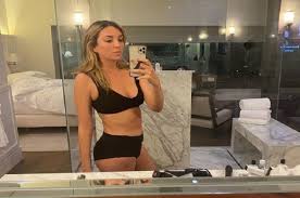 Regina blandón, quien le dio vida a 'bibi' la niña rara de la familia p. Regina Blandon Responde Criticas De Su Cuerpo Con Foto En Bikini