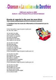 Une chanson qui passe à la radio, un air fredonné par un passant dans la rue, une musique utilisée dans une publicité, une sonnerie de téléphone entendue dans les transports en commun, et voilà votre cerveau qui tourne en boucle sur le même refrain sans que vous ne puissiez l'identifier. Francais Fle Chanson Fiches Pedagogiques La Plus Telechargee 176 Results