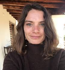 Hi! Ik ben Belle, het gezicht van Leela Words.