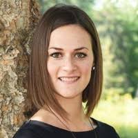 Theresa Parry's Instagram, Twitter & Facebook