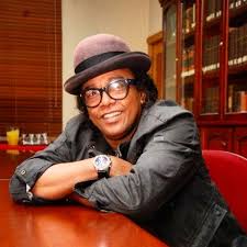 Hoy celebra el mejor de sus días Sergio Pascual Vargas Parra,  artísticamente conocido como Sergio Vargas. Afamado intérprete de merengue  y bolero, además de ser uno de los referentes de la música