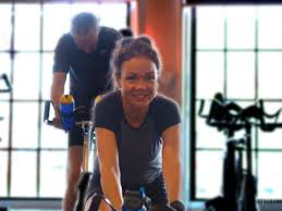 Etter et hjerteinfarkt innledes behandlingen vanligvis så tidlig som etter 12 timer, som regel med en bivirkninger som svimmelhet og nedsatt nyrefunksjon ble for eksempel sett sjeldnere hos voksne. Betablokkere Etter Hjerteinfarkt Stoppet Livet Gikk For Medisinkutt Og Trening