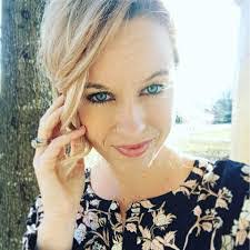 Shelly Rowell's Instagram, Twitter & Facebook