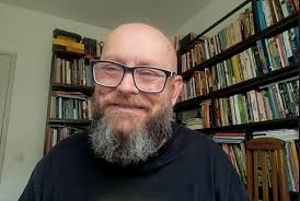 Luiz Antônio Simas sobre o carnaval do Brasil: 'A luta e a