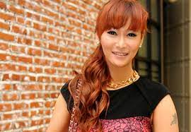 Gaya Tato 6 Artis Cantik Tanah Air Yang Curi Perhatian Artis Kecantikan Gaya
