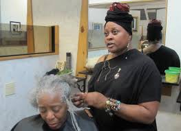 A seasoned celebrity stylist of over 20 years. To Ohio S Cosmetology Industry Black Hair Doesn T Always Come Naturally Wosu Radio