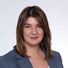 Kari Bruno's Instagram, Twitter & Facebook