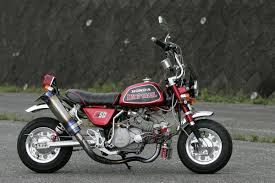 妖星のユダさん 福岡県北九州市 マシン モンキー コメント ノーマルルックにこだわり ロー ロングに仕上げました 前後に異径サイズのホイールを履く事で個性を出しました 波平一家さん 佐賀県三養基郡市 マシン ksr110 コメント 九州no1 ミニバイク