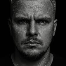 🚨 Les 28 ans de Lena Situations font polémique ! La YouTubeuse a fêté son  anniversaire le 22 novembre en privatisant le Parc des Princes, sur le  thème… Paris ! Ses invités