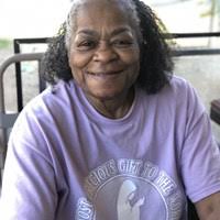 Gloria Holmes Obituary