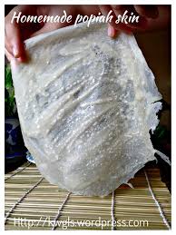 They should be strong enough to wrap the vegetable fillings without breaking apart. Homemade Spring Roll Crepes Popiah Skin æ˜¥å·çš® è–„é¥¼çš® æ¶¦é¥¼çš® Guai Shu Shu