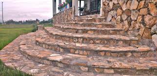 La colocación de escaleras de piedra natural se realiza normalmente sin una subestructura especial, por ejemplo, de hormigón. Escaleras Y Muro En Piedra Natural Acabados Arteaga Facebook