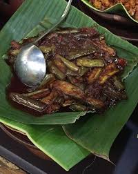 Tuangkan sedikit air, tunggu mendidih. Resep Masakan Terong Ungu Kecap