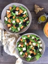 Hai mai provato l'insalata di melone con avocado e cetrioli? Insalata Di Melone E More La Cucina Salutare