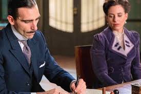 La Promessa anticipazioni: il segreto di Julia è nelle mani di tutti, cosa  succederà - Cineblog