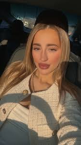 Abigail Fitzpatrick's Instagram, Twitter & Facebook