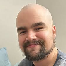 익명의 승무원은 벌처에게 캡틴 아메리카: 브레이브 뉴 월드는 마지막 영화에서 전체 시퀀스가 잘려나간 마블 세트 중 가장 긴장감 넘쳤다고  말했다. 승무원 모두가 이 영화가 아마도 좋은 영화가 아니라는 것을 알고 있었다고 생각합니다. '