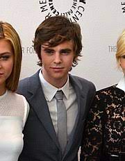 Freddie was born on february 14, 1992, in camden town, london, england. Freddie Highmore Wikipedia