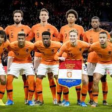 Voor het laatste nieuws over het nederlands elftal, de oranjeleeuwinnen, jong oranje en de overige nationale (jeugd)selecties. Hoeveel Verdient Het Nederlands Elftal Aan Reclamespotjes Npo Radio 1