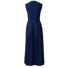 Das midi dirndl hat eine mittellange rocklänge und ist somit zwischen mini dirndl und maxi dirndl. Dirndl Burda 6268 34 44 Schnittmuster Kleid Stoffe De