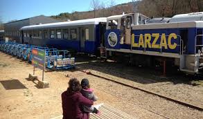 Vélorail et train du larzac. Sur Les Rails Du Larzac Bienvenue Au Velorail De L Aveyron