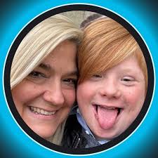 I randomly met Bubba (Mykelti Williamson) and his lovely wife 2 weeks ago!  He has not aged at all!!! They were both very sweet.