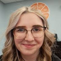 60+ perfiles de «Ansley»