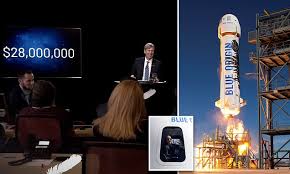 The fourth seat on the upcoming flight was auctioned off for $us28 million. Blue Origin Auctions A Rocket Trip To Space With Bezos Daily Mail Online