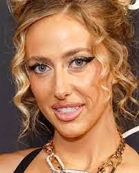 Brittany Biggerstaff's Instagram, Twitter & Facebook