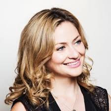 Kathryn Parsons's Instagram, Twitter & Facebook