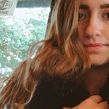 Rhonda Slade's Instagram, Twitter & Facebook