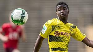 Youssoufa Moukoko El Joven De 12 Que Juega En La Sub 17 Del Dortmund Y Es Cuestionado Por Su Edad Futbol Internacional Depor