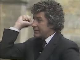 Purrr Avengers: Gareth Hunt Gareth Hunt, David Frost and William Rushton in  the "Ultra Quiz" episode "Final: Arundel Castle" (Dave Heather, Jeremy Fox,  Fred Metcalf, Clive Dickinson, Gyles Brandreth, UK, 1984). Video