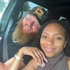 Where to find a beautician for 4c type hair?