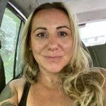 Kelli Lindquist's Instagram, Twitter & Facebook