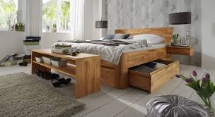 Ehe sie ihr bett aus holz selber bauen können, müssen die gekauften holzplatten bearbeitet werden. Betten Mit Bettkasten Im Test Und Vergleich 2021 Betten De