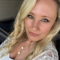 500+ "Treptow" profiles