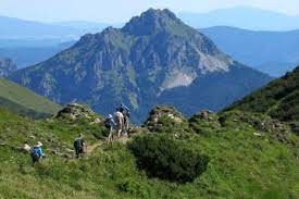 Auf den ersten blick ist mir der slowakische abschnitt des europäischen fernwanderwegs e8 aufgefallen, der sich von. Wandern In Der Slowakei Das Beste Von Den Slowakischen Bergen Rajec Travel